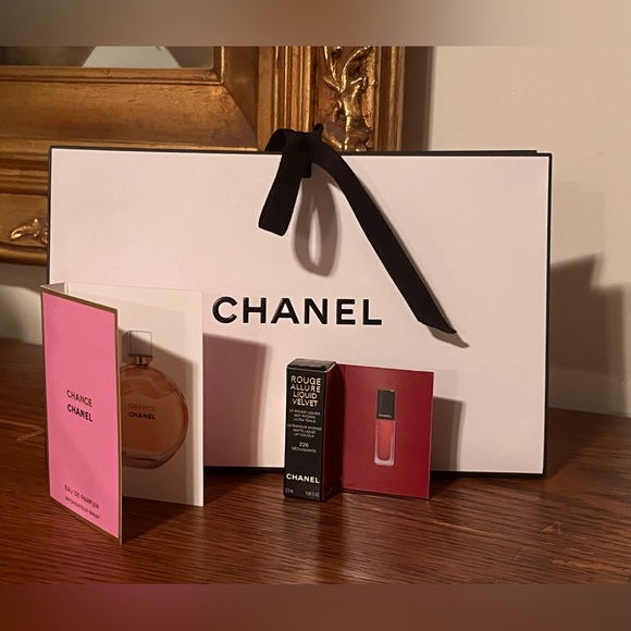 CHANEL Tie-Up Gift Bag with CHANCE Perfume + Red Rouge Allure Lipstick Samples - Picture 1 of 12